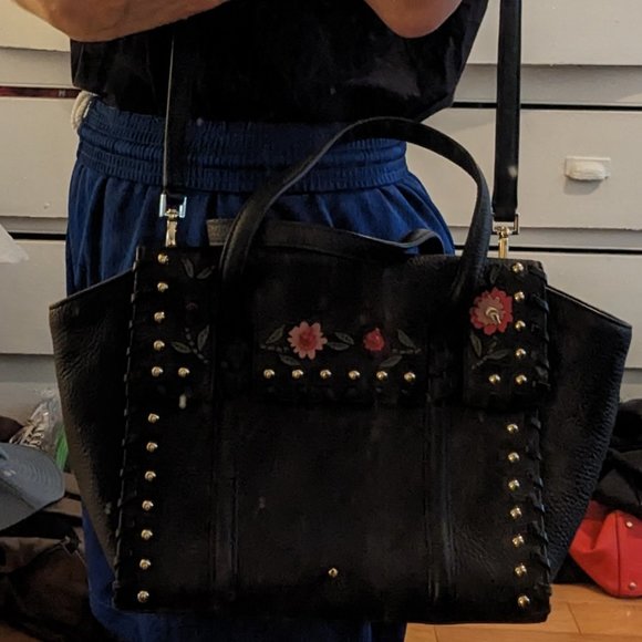 Kate Spade - Medium Black Pebbled Leather Satchel with Flower Embroidery - Picture 4 of 6